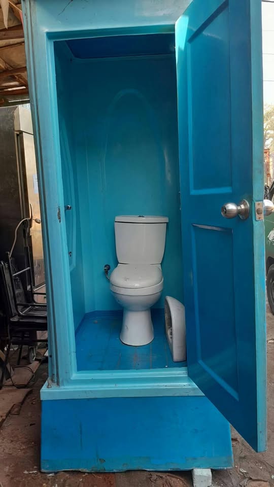 Toilet Portabel FRP BIONUS®: Solusi Sanitasi Praktis, Kuat, dan Higienis untuk Segala Lokasi - Industri BIONUS®